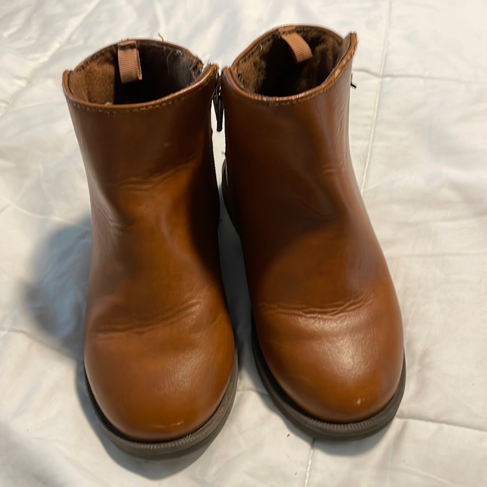 Girls boots size 9c